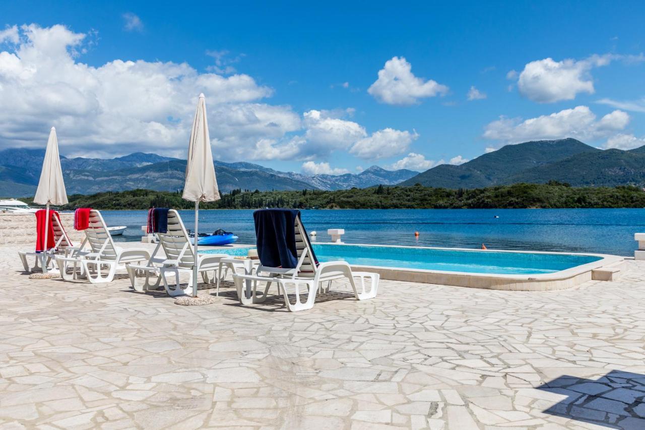 Apartments Tamaris Tivat Buitenkant foto