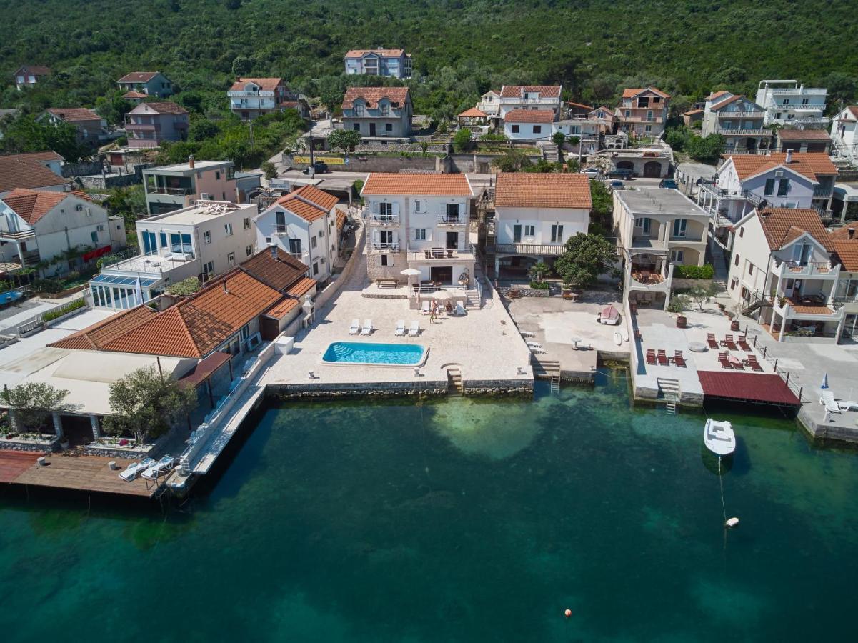Apartments Tamaris Tivat Buitenkant foto