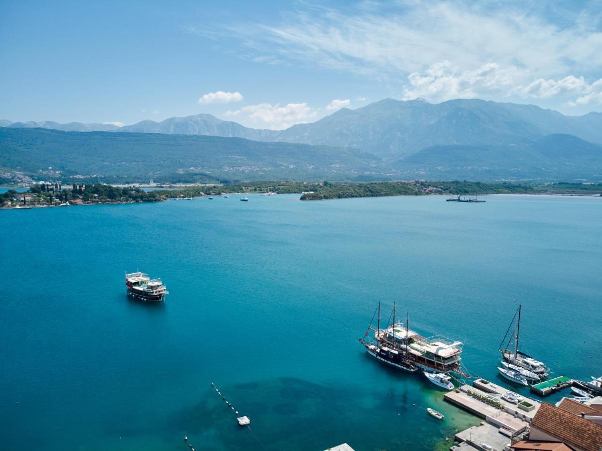 Apartments Tamaris Tivat Buitenkant foto
